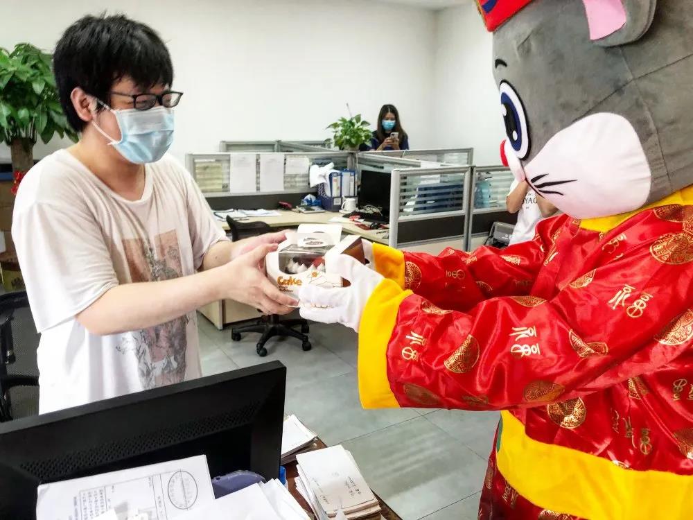 暮春三月，戴上口罩过个“生日会”吧！